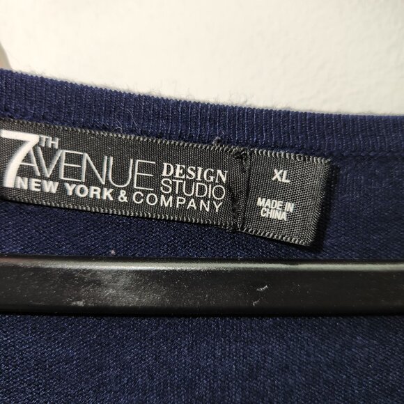 7th Avenue Design Studio XL Navy Floral Hem Knit Top 4181 - Picture 3 of 8